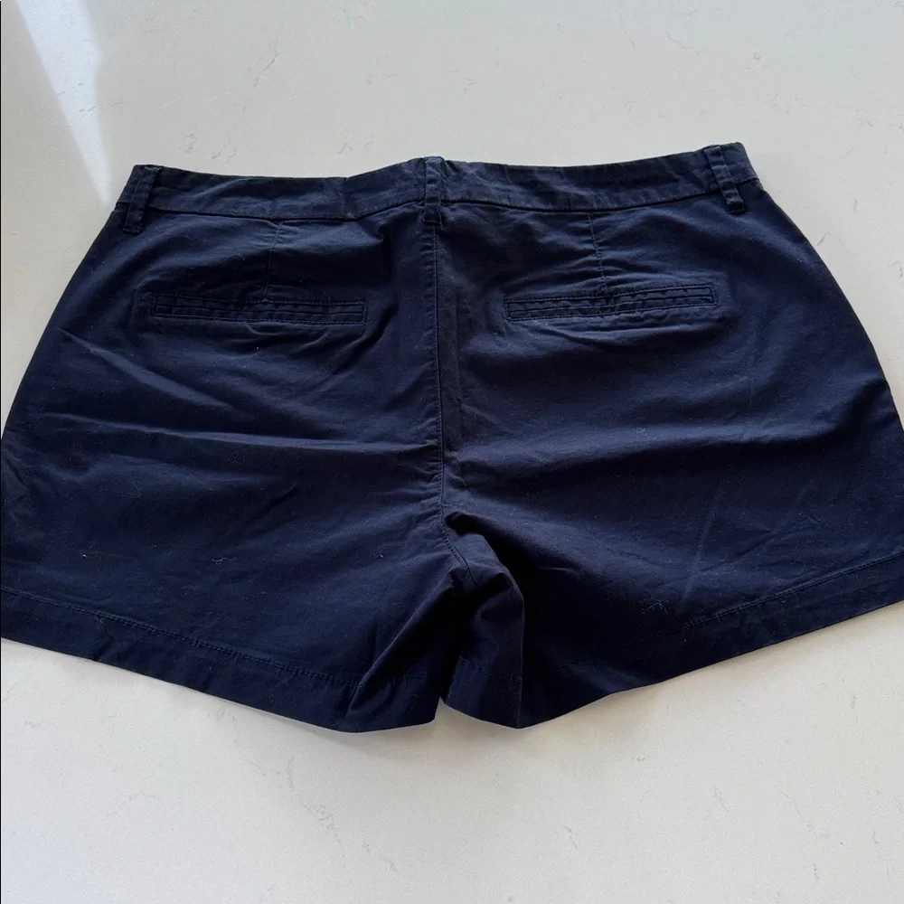 Old Navy Dark Blue Women's Bermudas Size: 12 NWOT ✨🩳